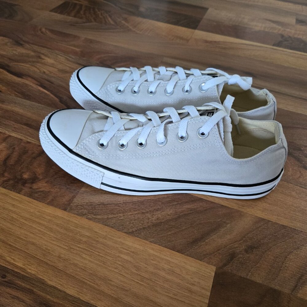 Converse light grey sneakers - Picture 4 of 5